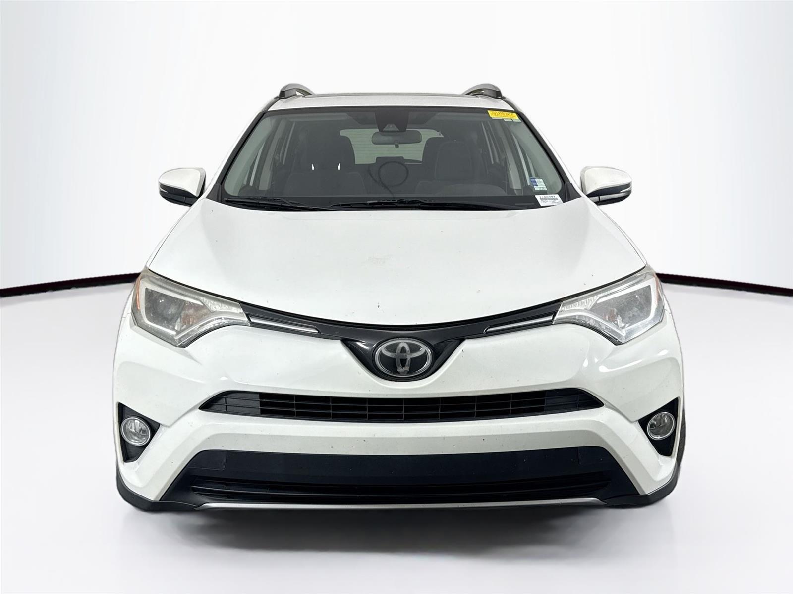 2018 Toyota RAV4 XLE photo 3