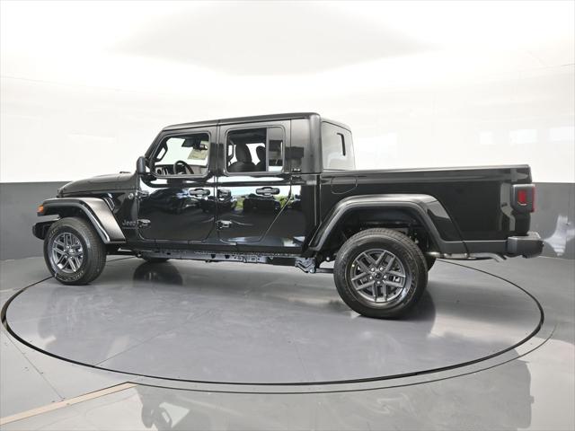 2025 Jeep Gladiator Sport S photo 2