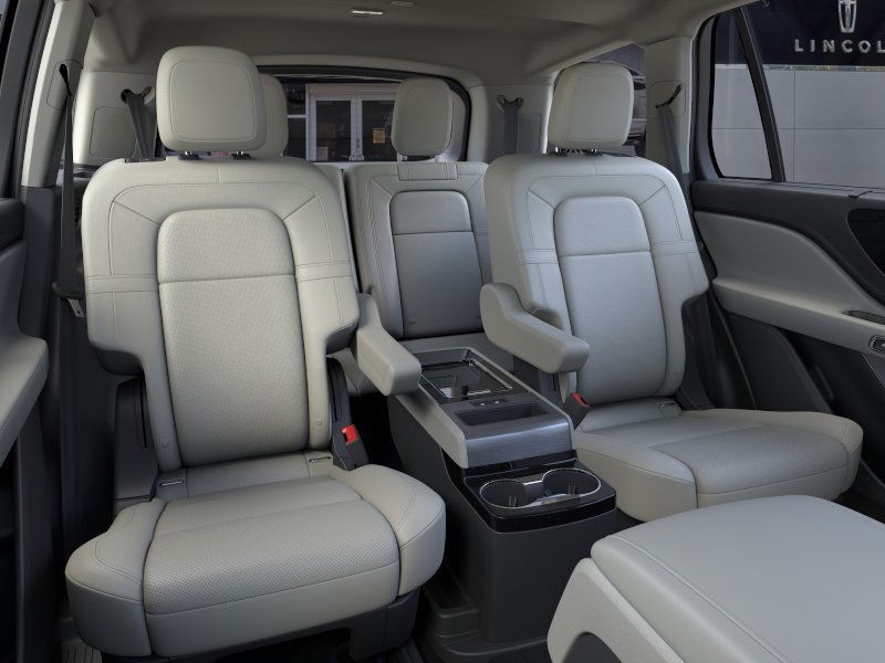 2025 Lincoln Aviator Reserve photo 11