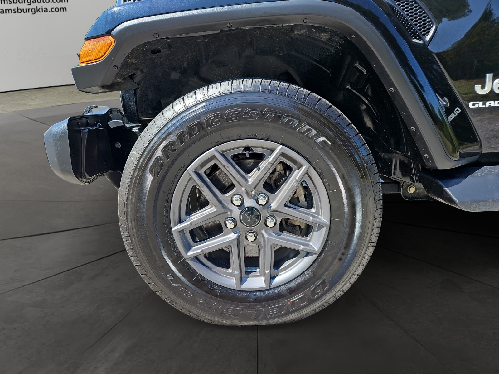 2021 Jeep Gladiator Overland photo 13