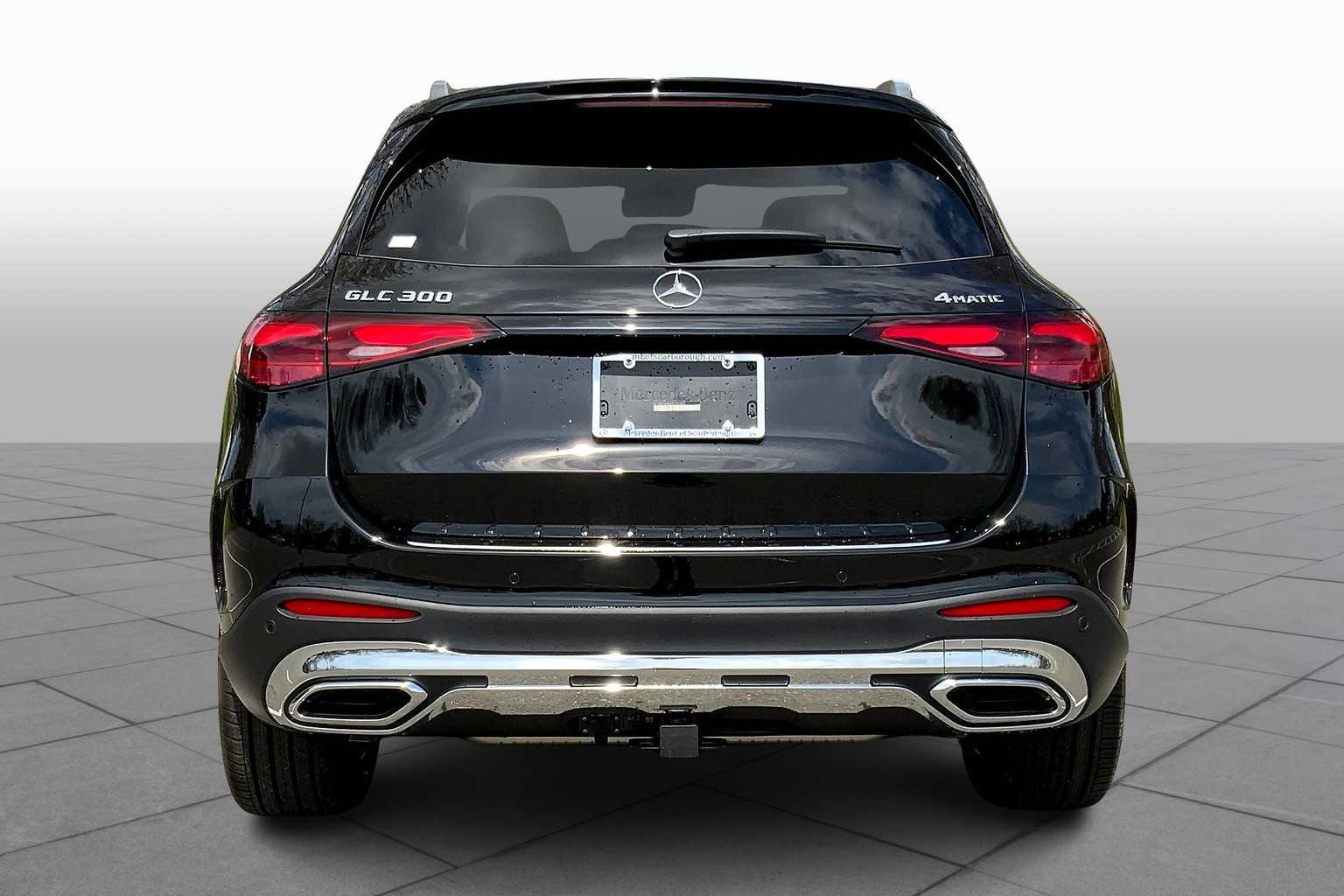 2025 Mercedes Benz GLC 300 4MATIC photo 4