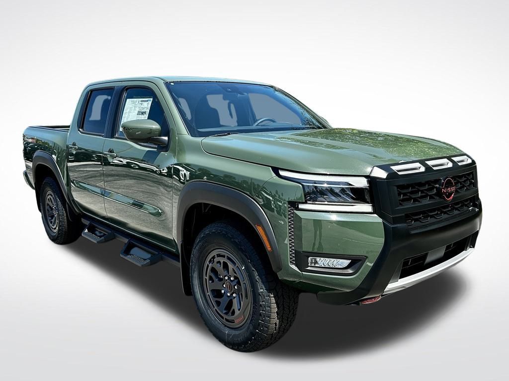 2025 Nissan Frontier PRO-4X photo 2