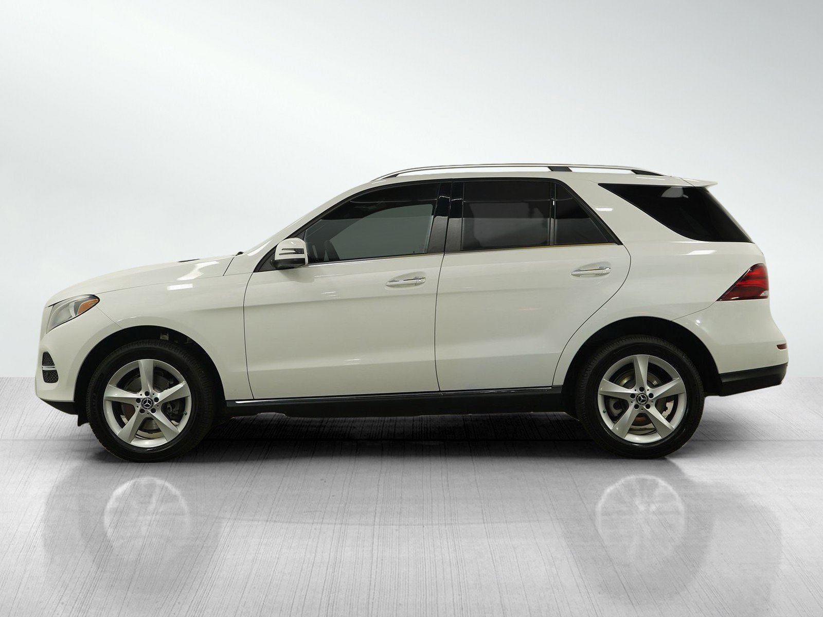 Used 2017 Mercedes-Benz GLE-Class GLE350 with VIN 4JGDA5HB5HA941124 for sale in Bloomington, Minnesota