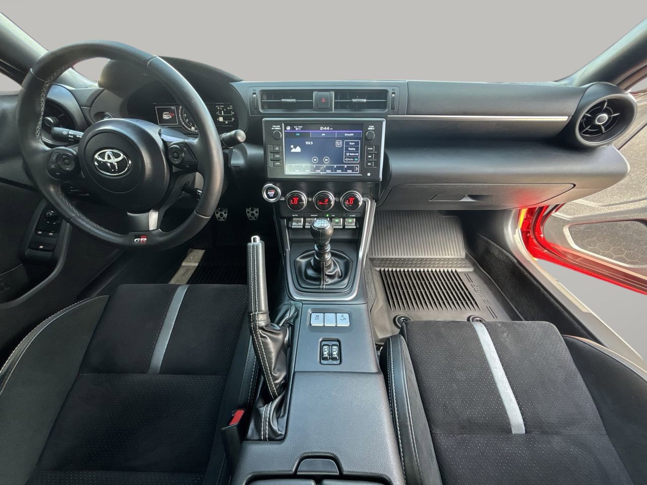 2023 Toyota GR86 Premium photo 11