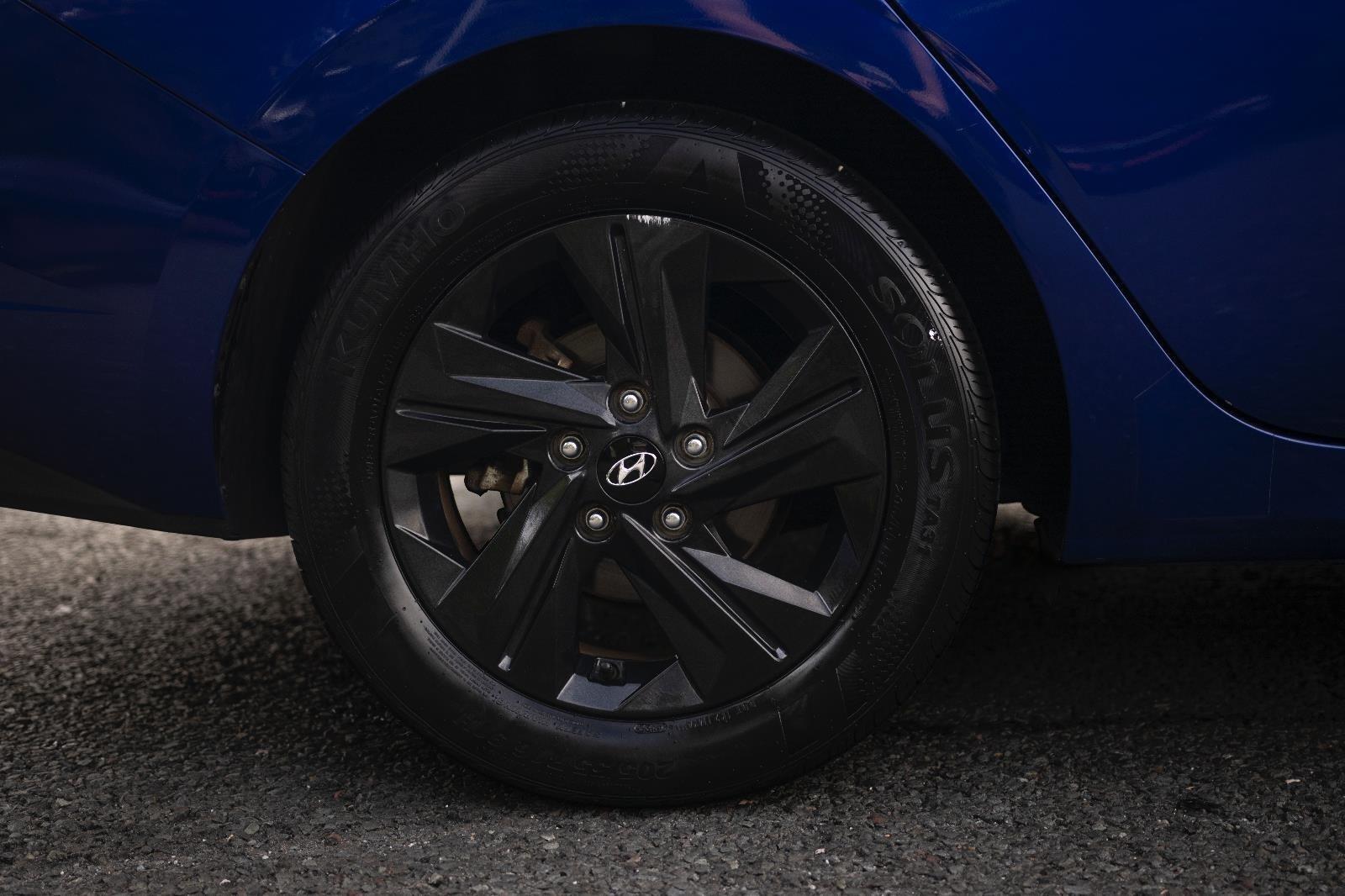 2021 Hyundai Elantra SEL photo 23