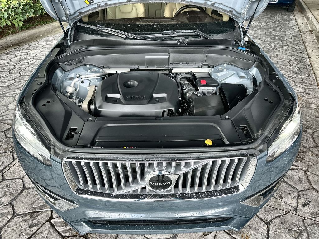 2022 Volvo XC90 T6 Inscription photo 30