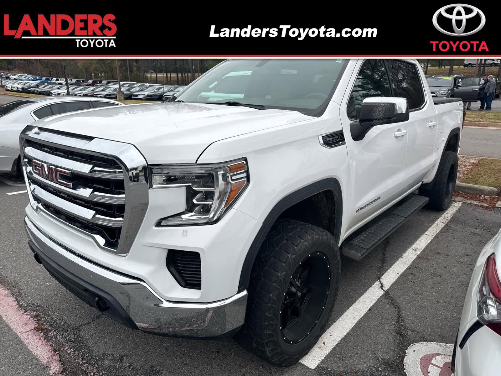 2019 GMC Sierra 1500 SLE's photo