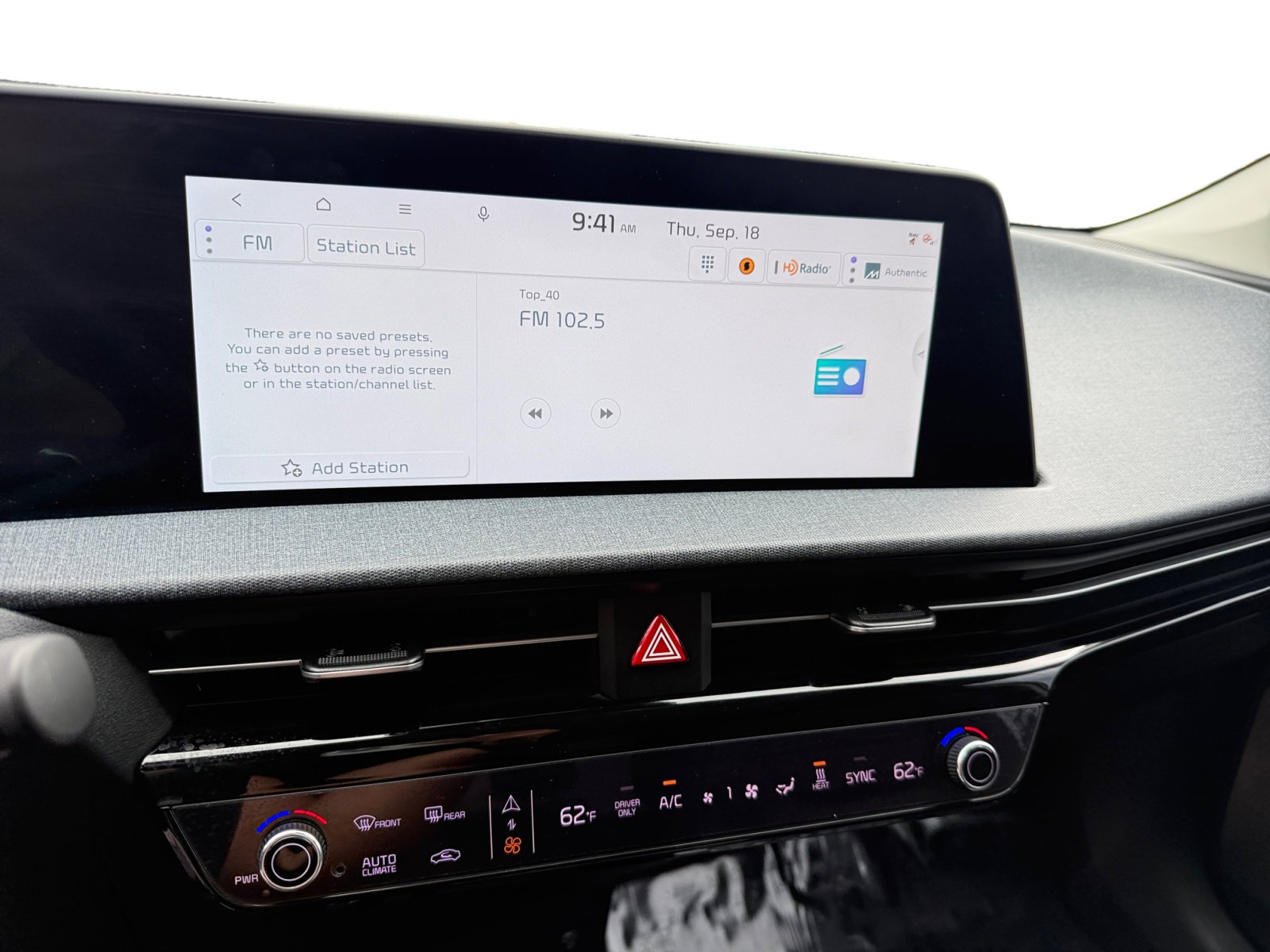 2024 Kia EV6 Wind photo 12
