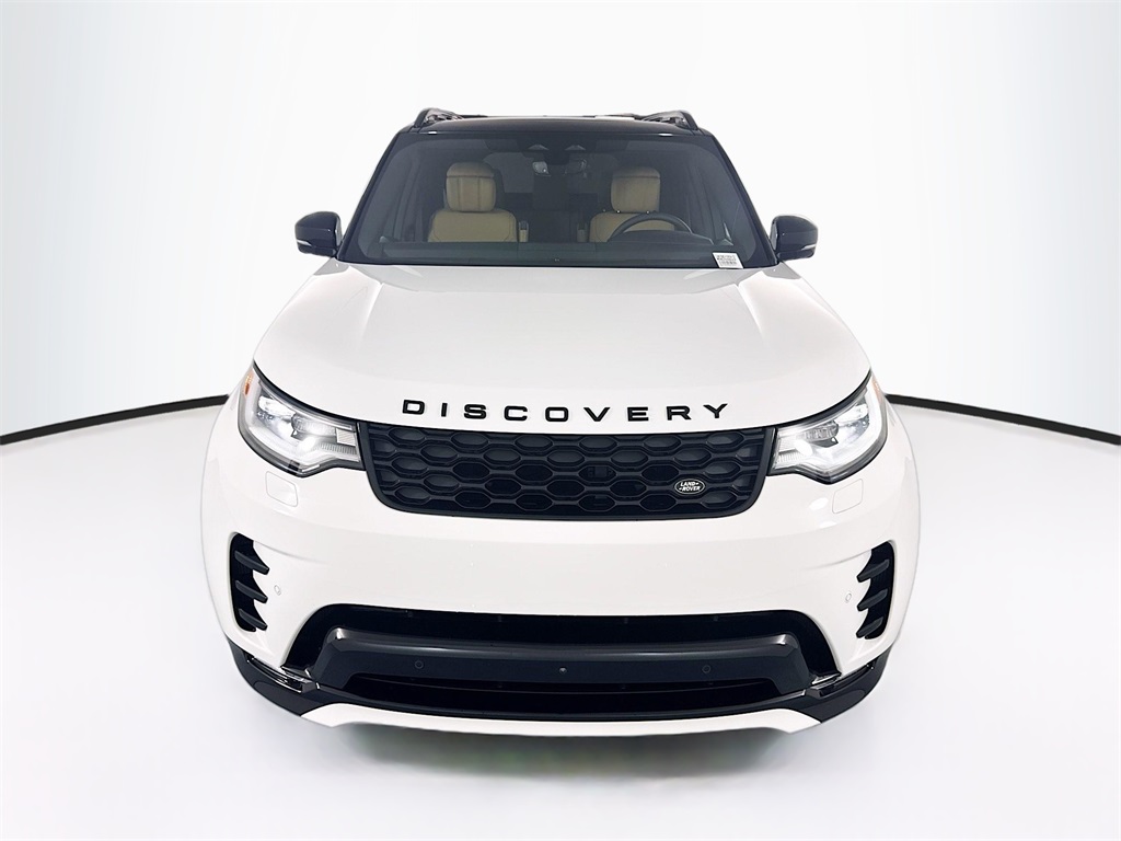 2025 Land Rover Discovery SE photo 2