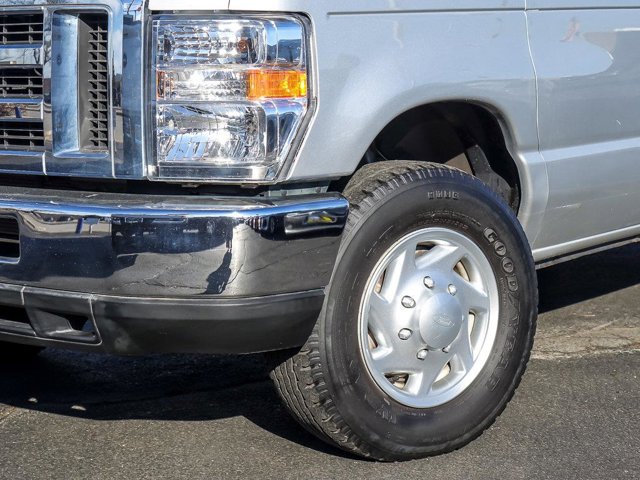 2010 FORD E-350 - Image 34