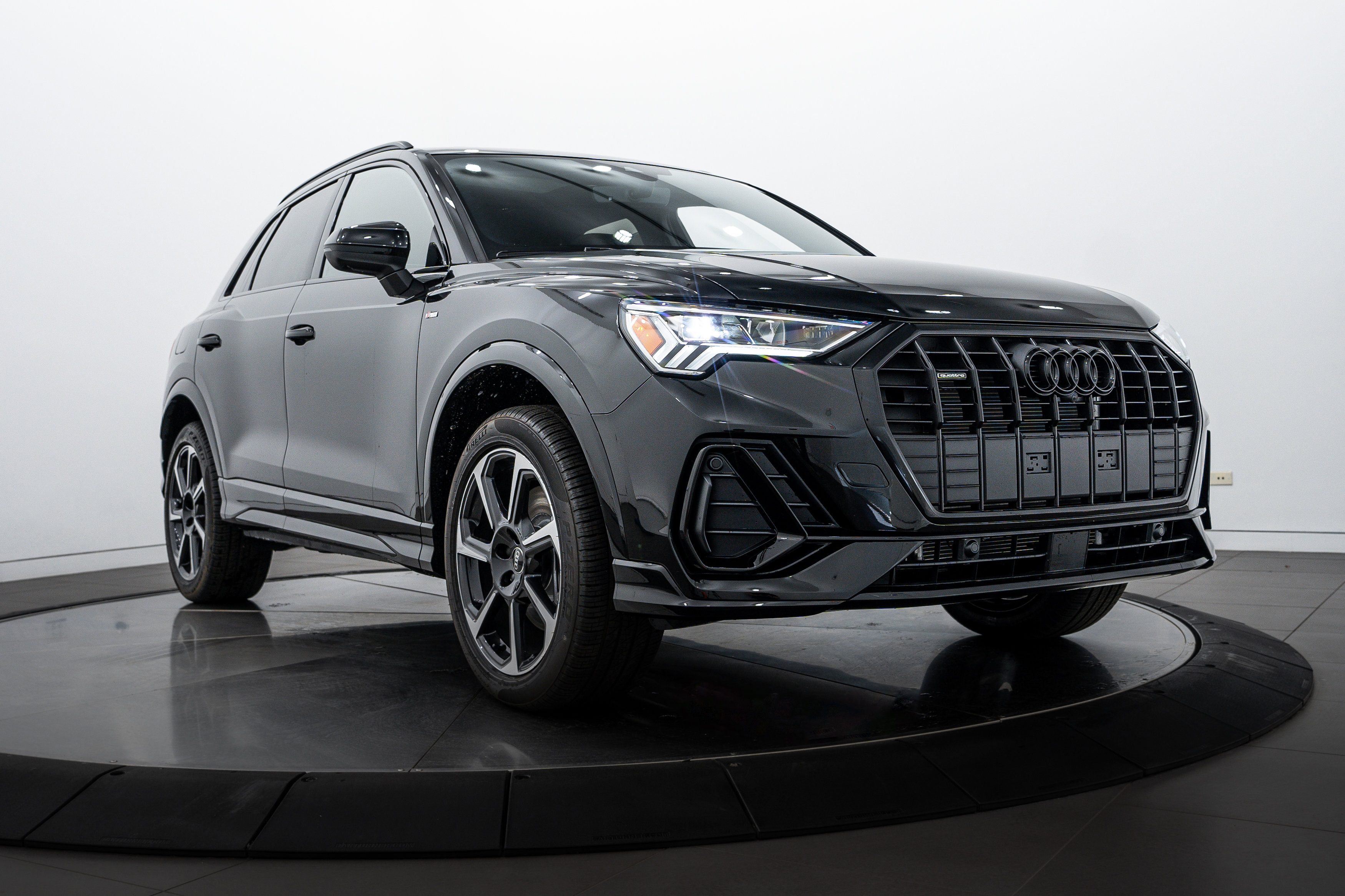 2025 Audi Q3 S Line Premium Plus's photo