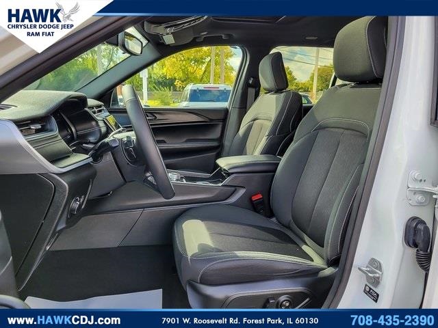 2024 JEEP GRAND CHEROKEE - Image 8