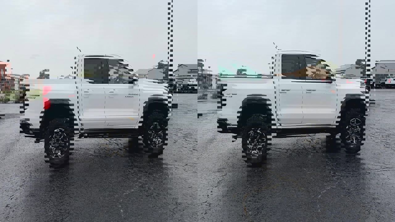 2024 Chevrolet Colorado ZR2 photo 9