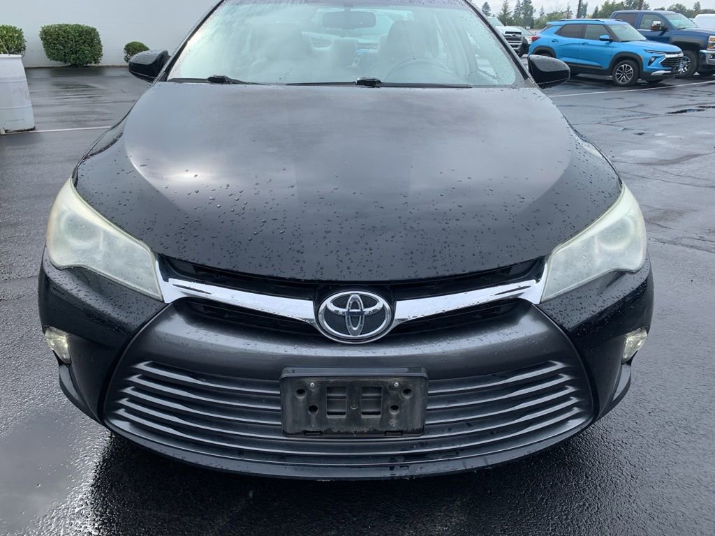 2015 Toyota Camry XLE photo 4