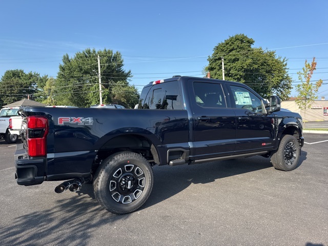 2025 Ford F-350 Platinum photo 3