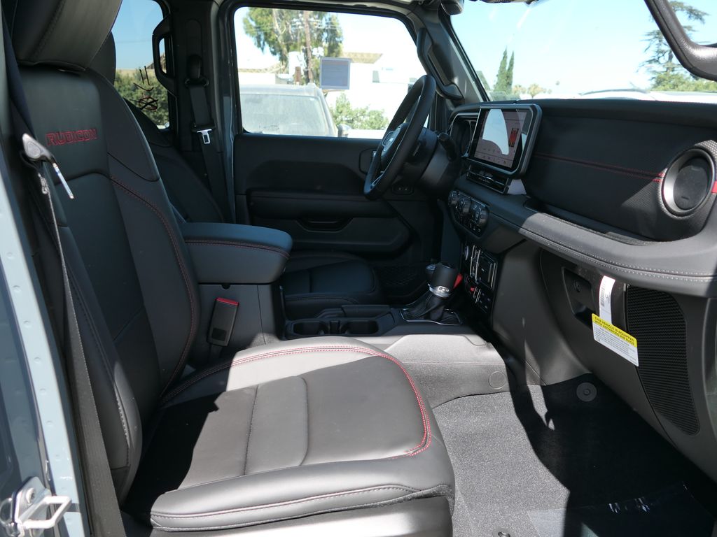 2025 Jeep Gladiator Rubicon photo 19