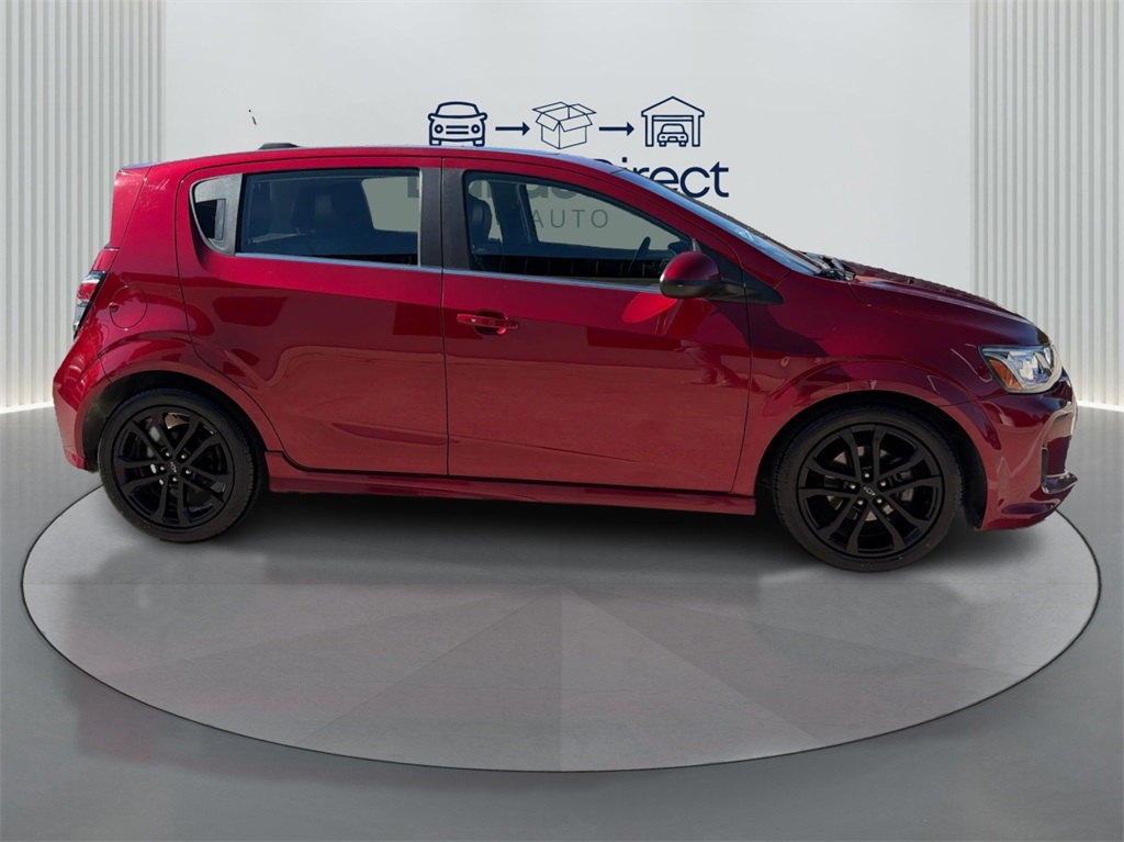 2020 Chevrolet Sonic Premier photo 4
