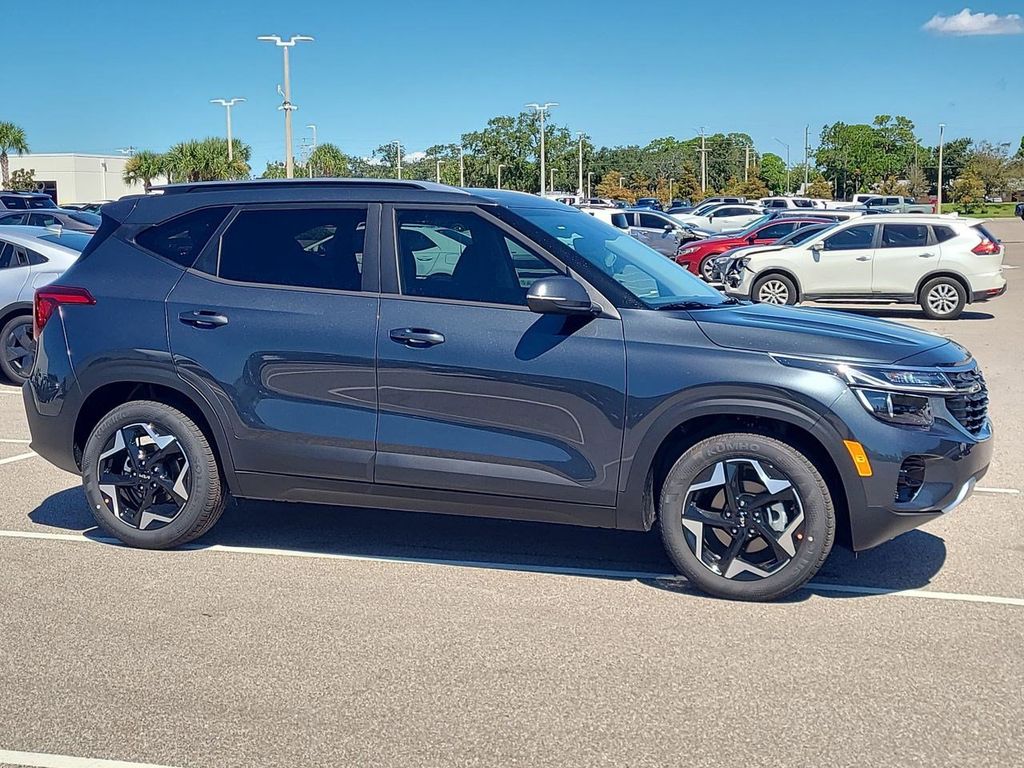 2026 Kia Seltos S photo 4