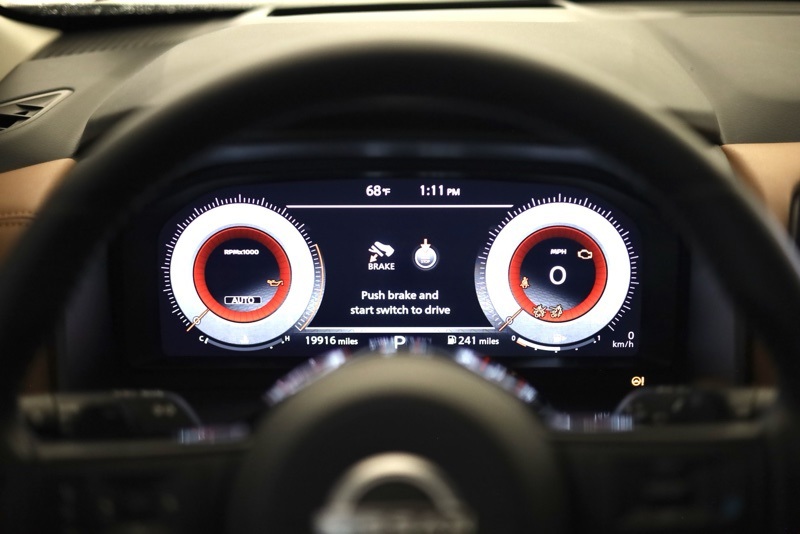 2024 Nissan Rogue Platinum photo 14
