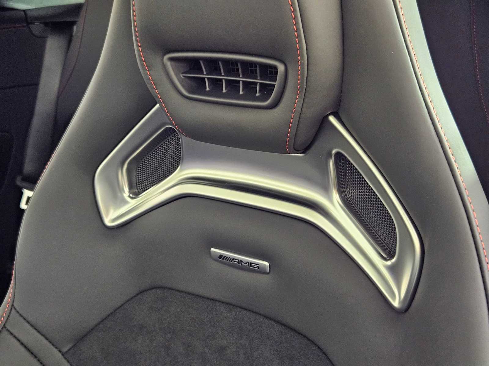 2025 Mercedes Benz SL AMG 63 photo 36
