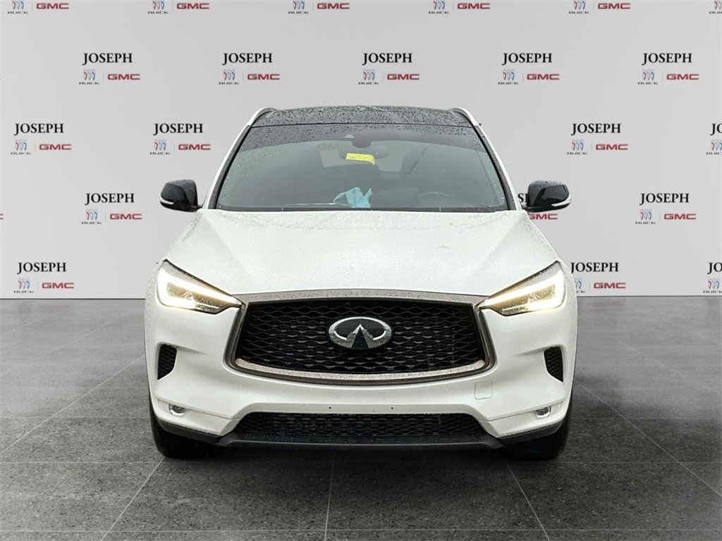 2021 Infiniti QX50 Luxe photo 3