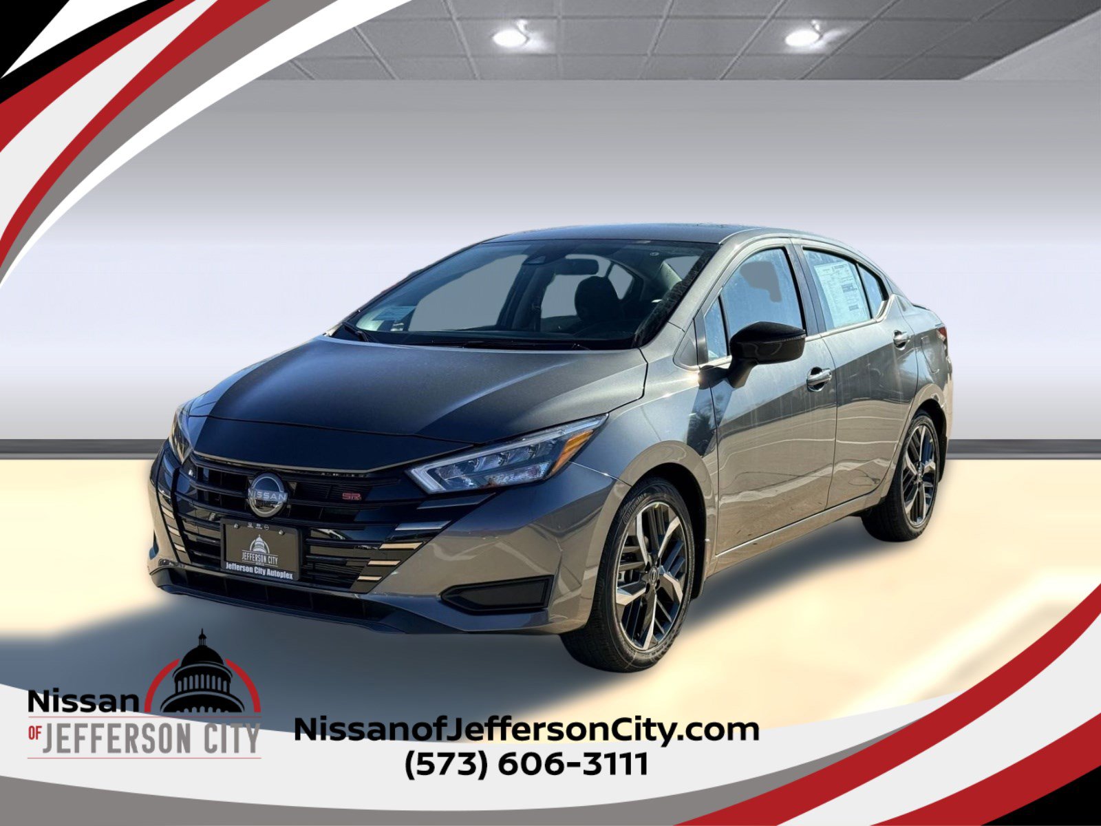 2025 Nissan Versa SR's photo