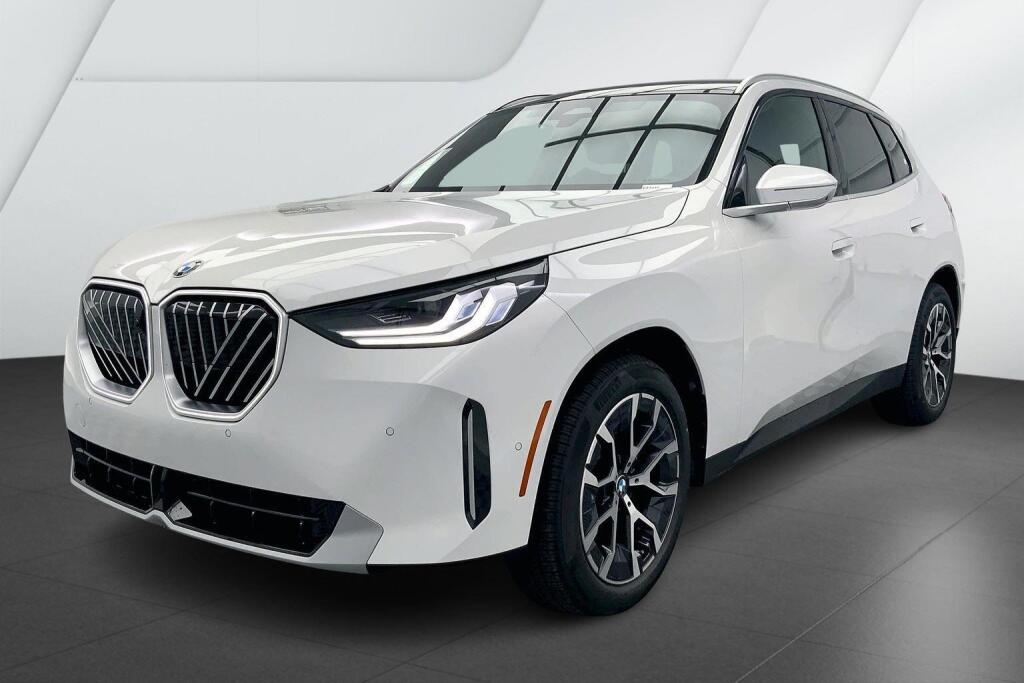 2025 BMW X3 30's photo
