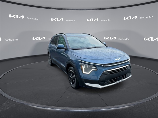 2025 Kia Niro EX photo 3