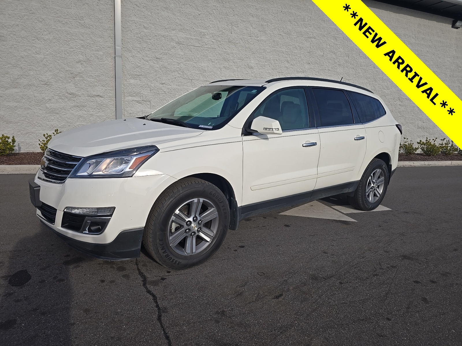 2015 Chevrolet Traverse 2LT's photo