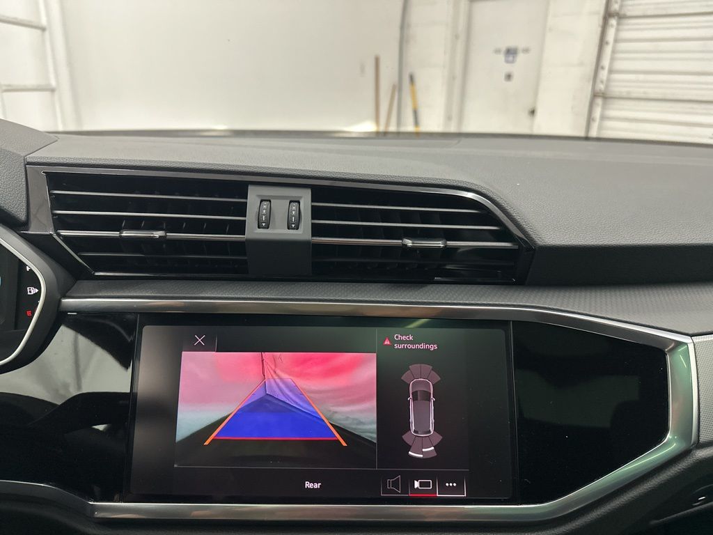 2022 Audi Q3 Premium photo 5