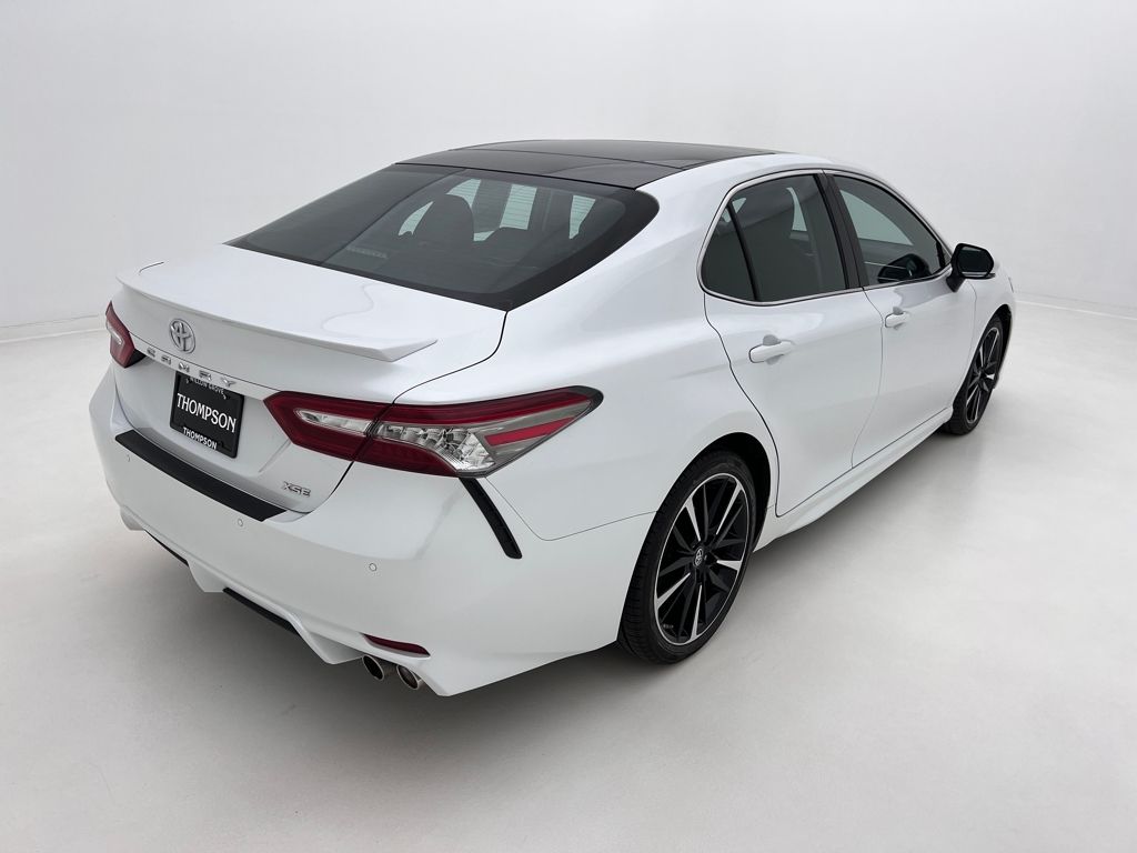2018 Toyota Camry XSE photo 8