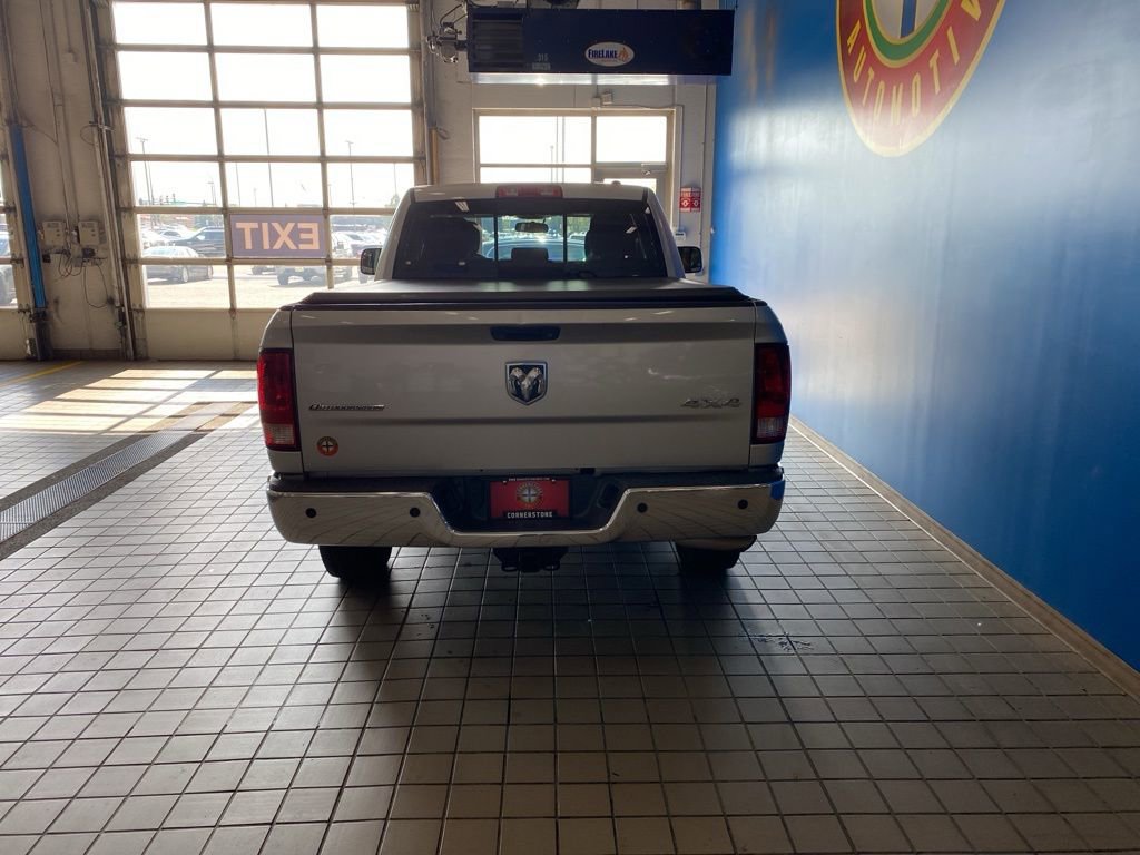 2012 Ram 1500 SLT photo 9