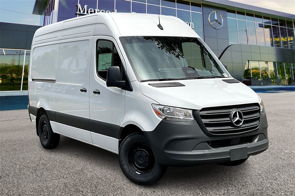 2025 Mercedes-Benz Sprinter Cargo Van Base