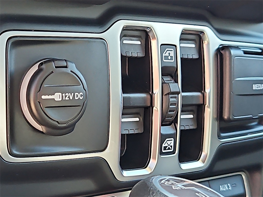 2025 Jeep Gladiator Rubicon photo 13