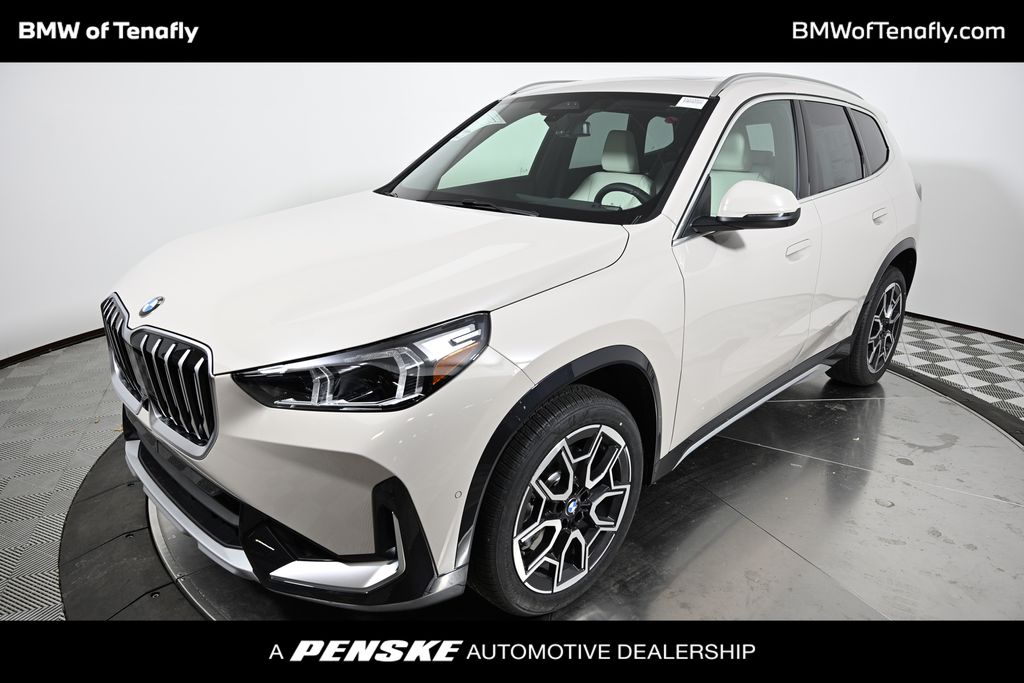 2026 BMW X1 28i's photo