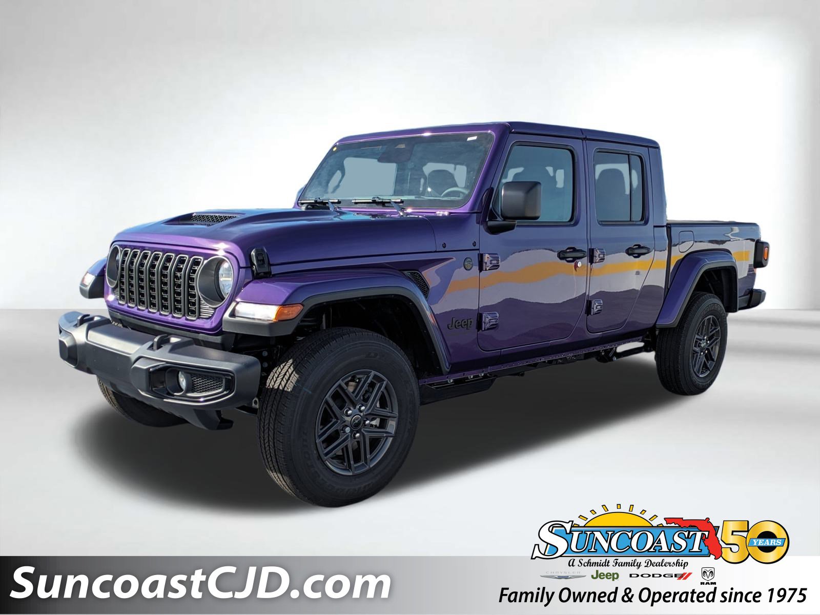 2026 Jeep Gladiator Sport S's photo