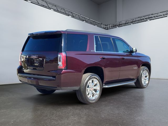 2017 Gmc Yukon SLE photo 3