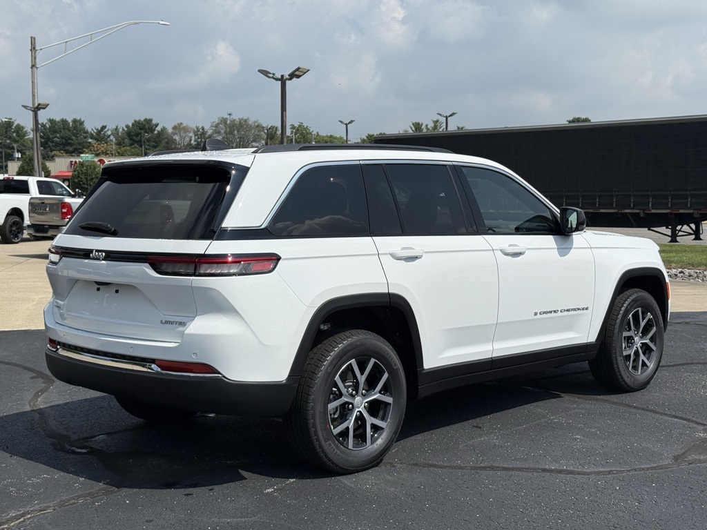 2025 Jeep Grand Cherokee Limited photo 6