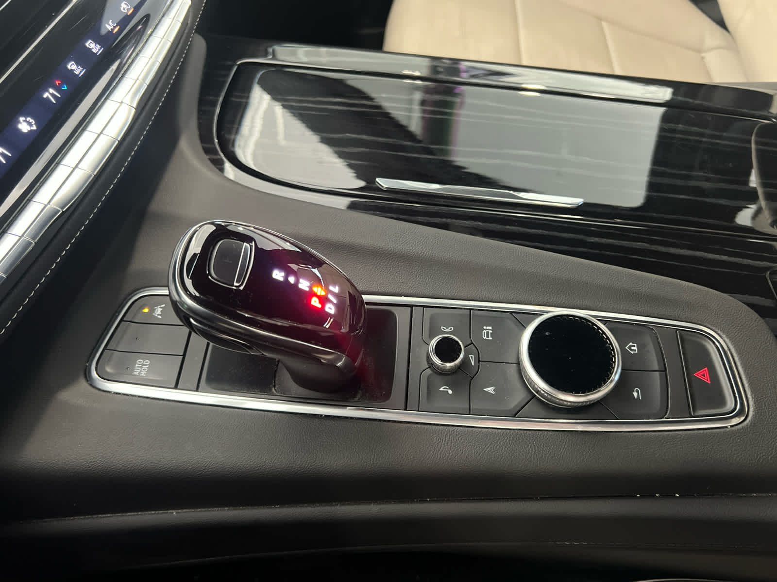 2022 Cadillac Escalade Sport photo 20