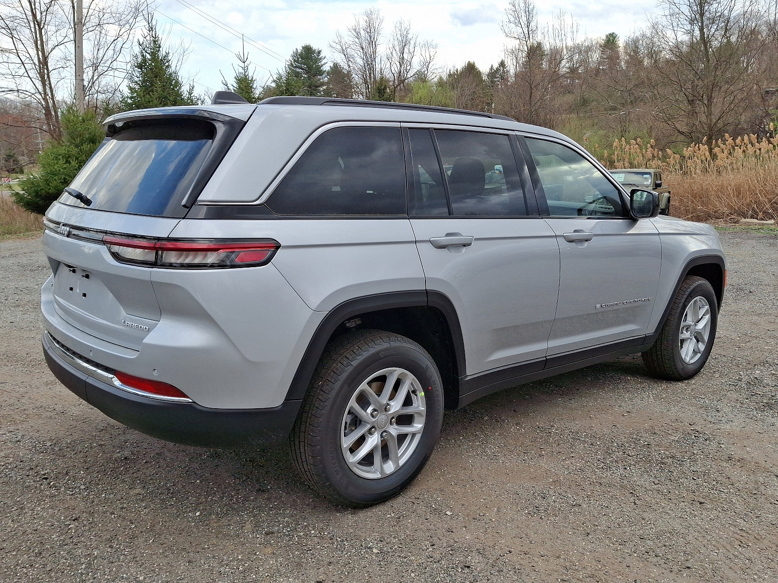 2025 Jeep Grand Cherokee Laredo X photo 4