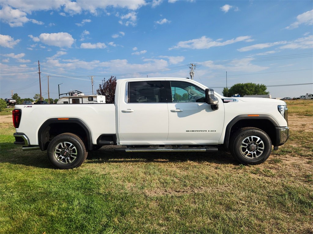 2025 Gmc Sierra 2500 HD SLE photo 3