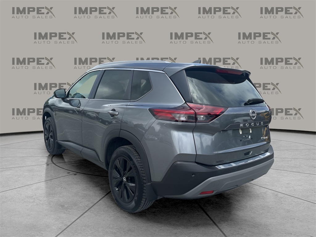 2022 Nissan Rogue SV photo 3