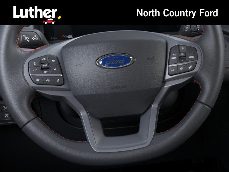 2025 Ford Explorer photo 10