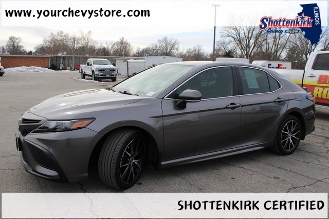 2022 Toyota Camry SE photo 2