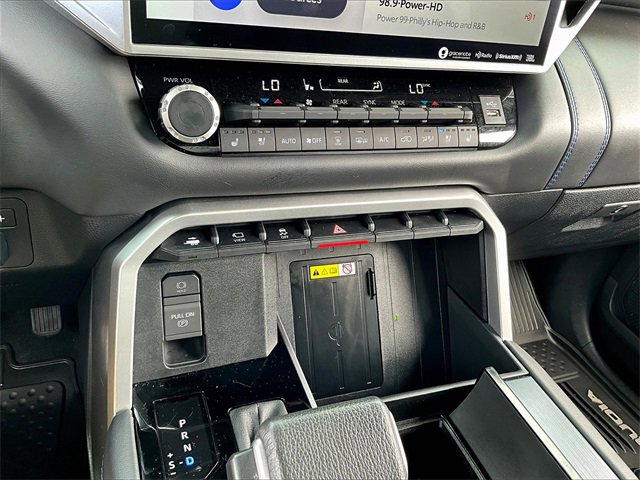2024 Toyota Sequoia 350 F SPORT photo 23