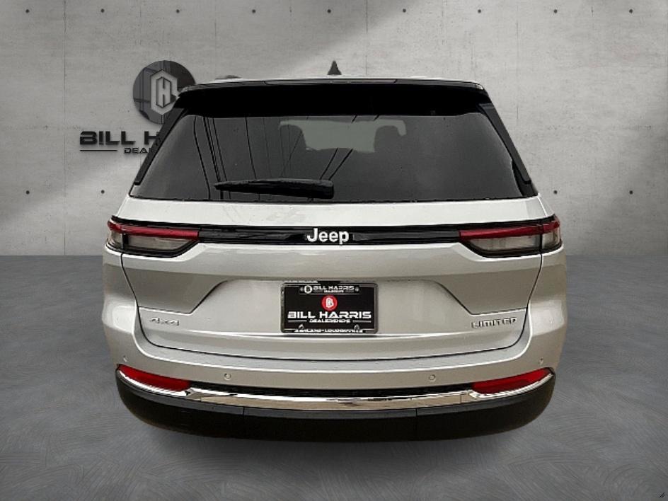 2025 Jeep Grand Cherokee Limited photo 7