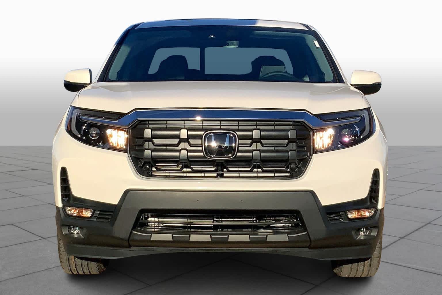 2025 Honda Ridgeline RTL photo 3