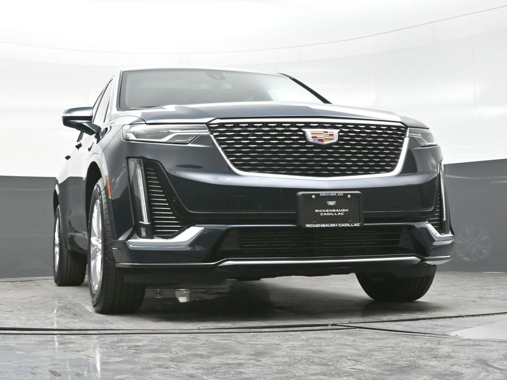 2025 Cadillac XT4 Luxury photo 18