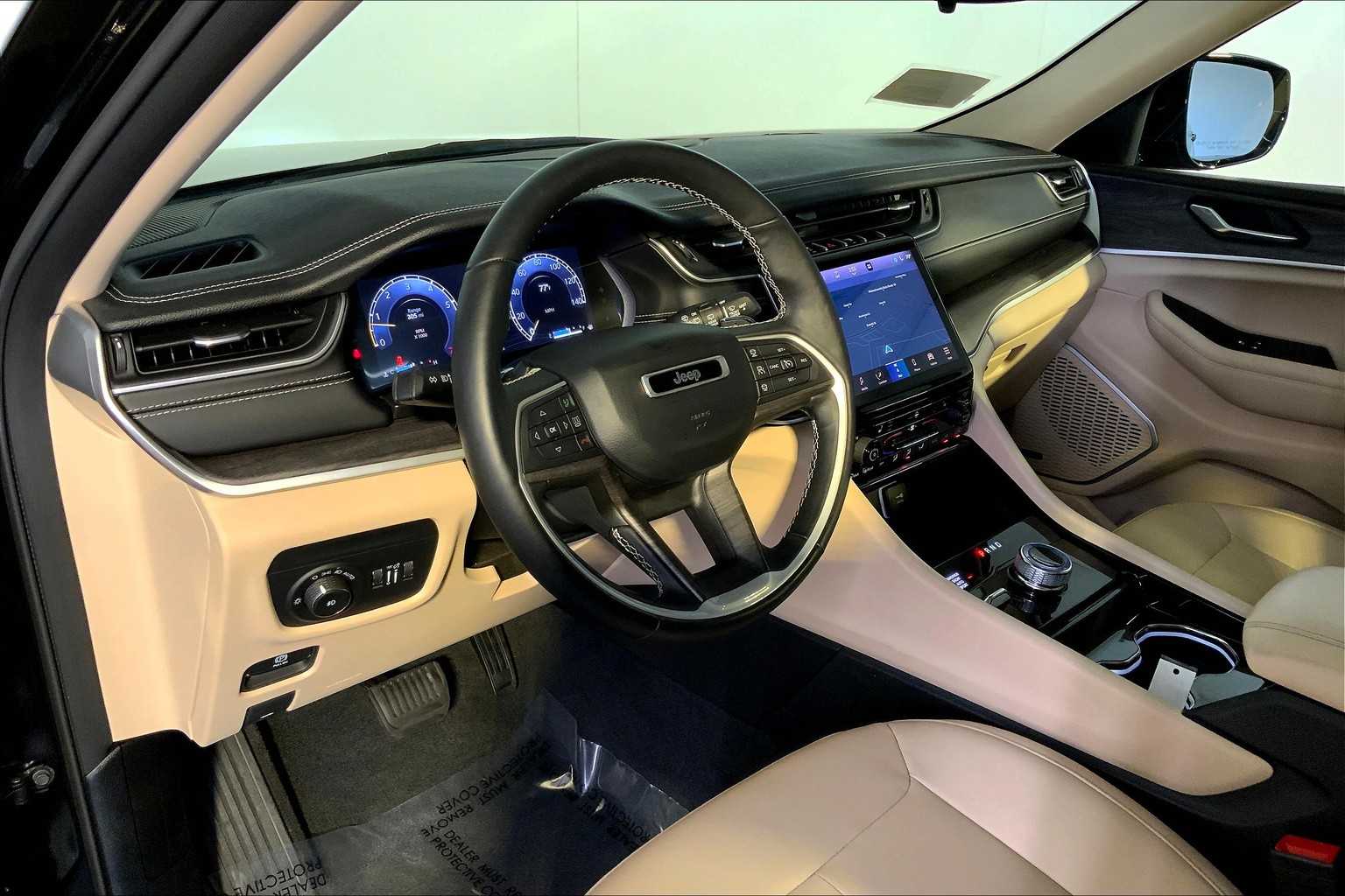2021 Jeep Grand Cherokee Limited photo 16