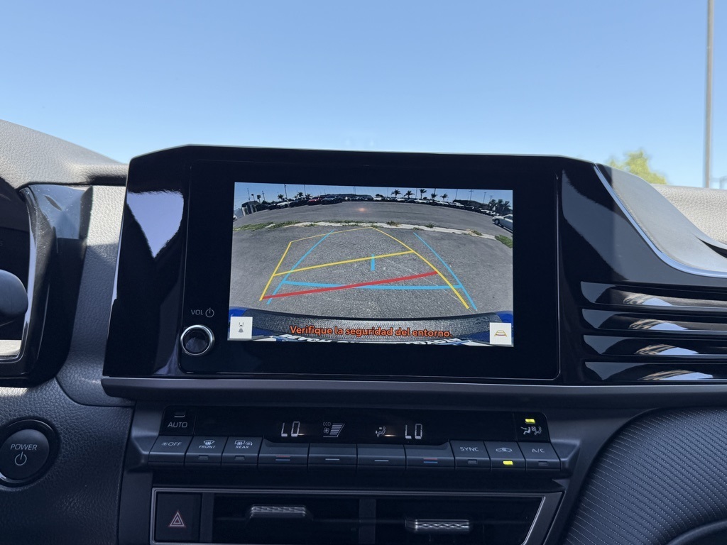 2025 Toyota Camry SE photo 27